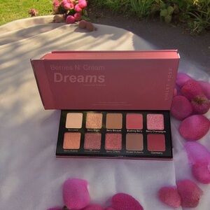 Berries And Cream Eye Shadow Palette